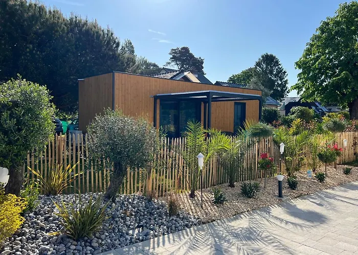 Charmante Maison A 2 Pas De La Avec Son Jardin Pour 2 Adultes Et 2 Enfants Merville-Franceville-Plage