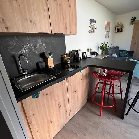 Апартаменты Charmante Maison A 2 Pas De La Avec Son Jardin Pour 2 Adultes Et 2 Enfants *