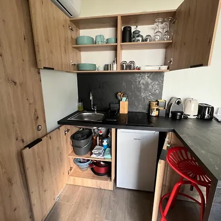 Charmante Maison A 2 Pas De La Avec Son Jardin Pour 2 Adultes Et 2 Enfants * Мервиль-Франсвиль
