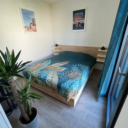Charmante Maison A 2 Pas De La Avec Son Jardin Pour 2 Adultes Et 2 Enfants アパート *